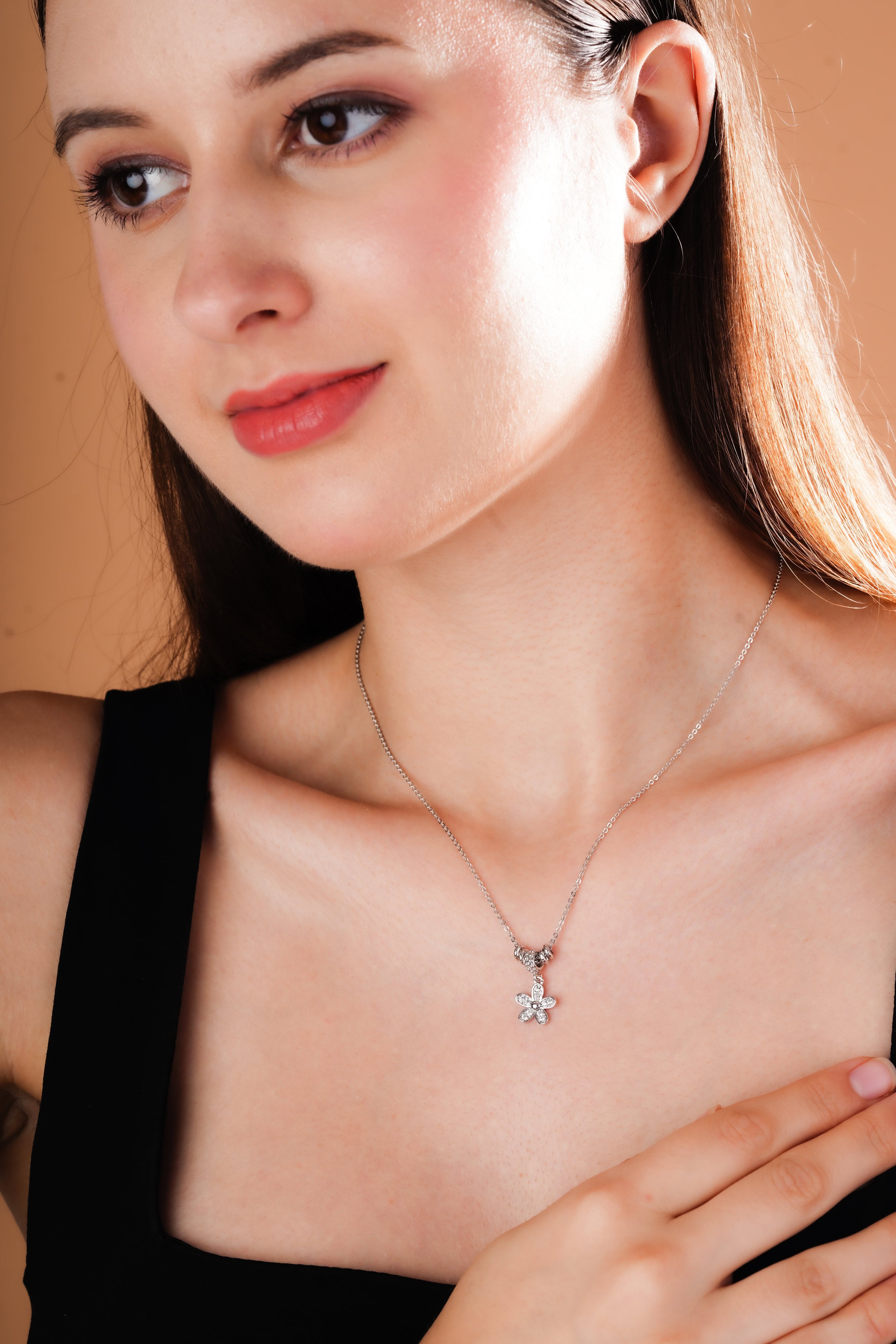 Five-Petal Flower Pendant Necklace for Women | Silver