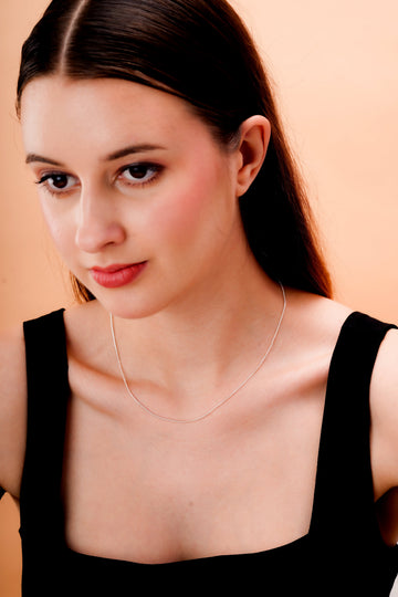 Fine Textured Delicate Chain Necklace for Women