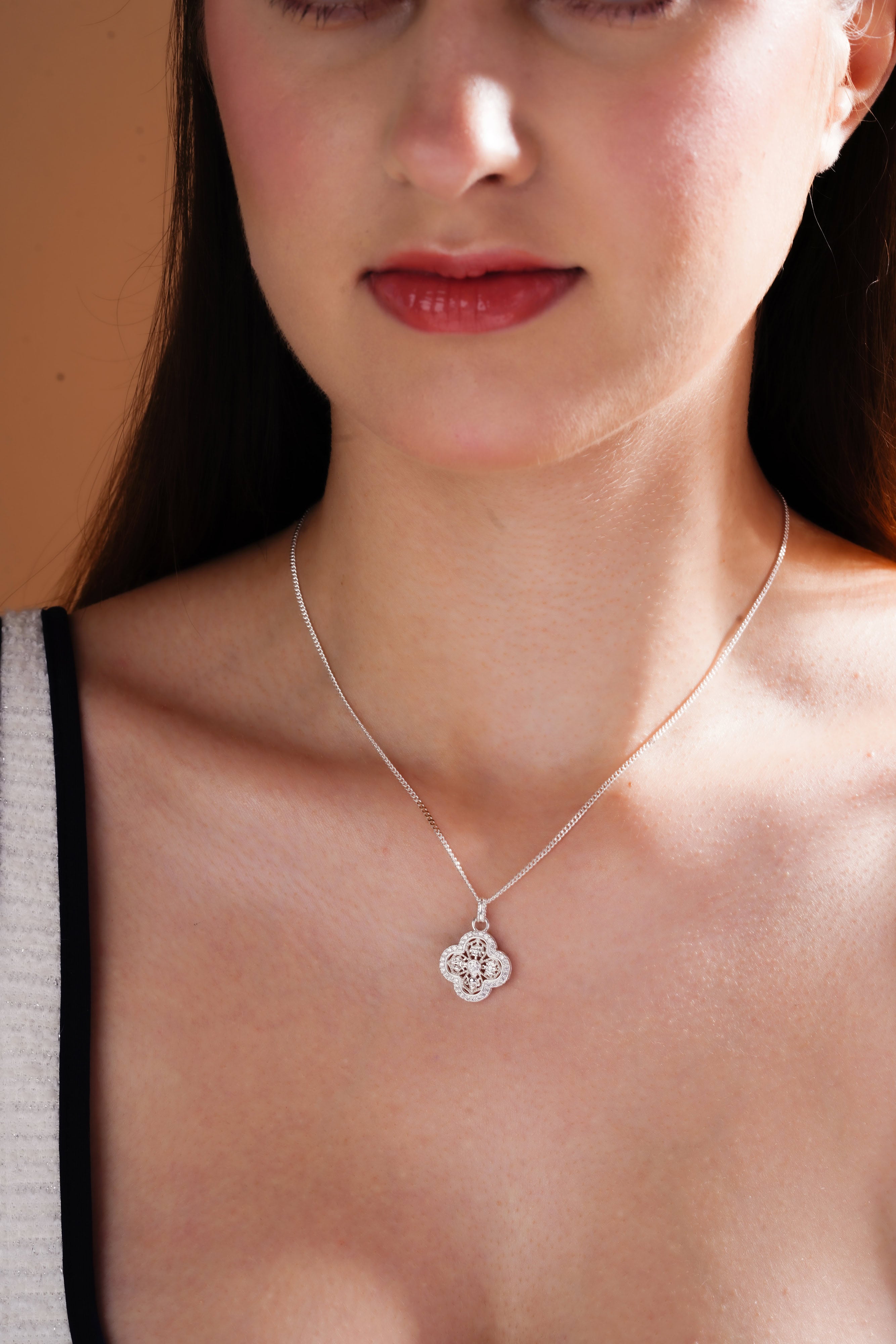Filigree Quatrefoil Pendant Necklace for Women