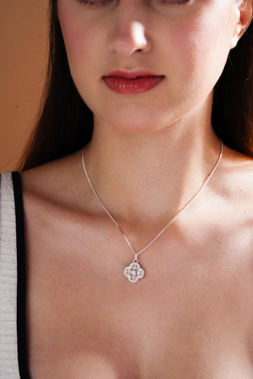 Filigree Quatrefoil Pendant Necklace for Women